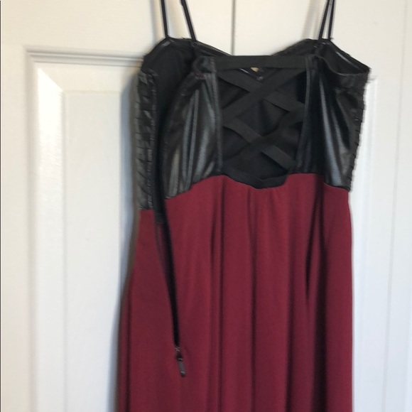 Menocino Dress - Picture 4 of 5